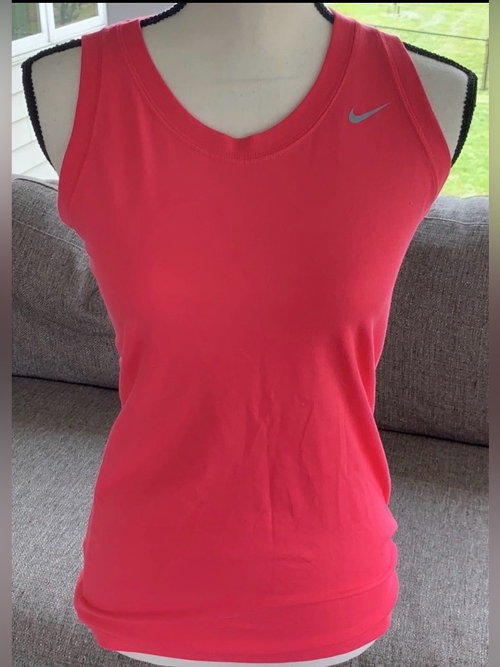 Nike Dri-Fit Cotton Tee Muscle Tank Top Womens Size Small S Pink V-Neck Athletic